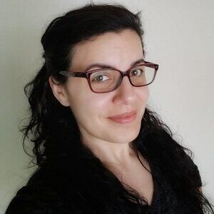 Meet your Posher, Evie